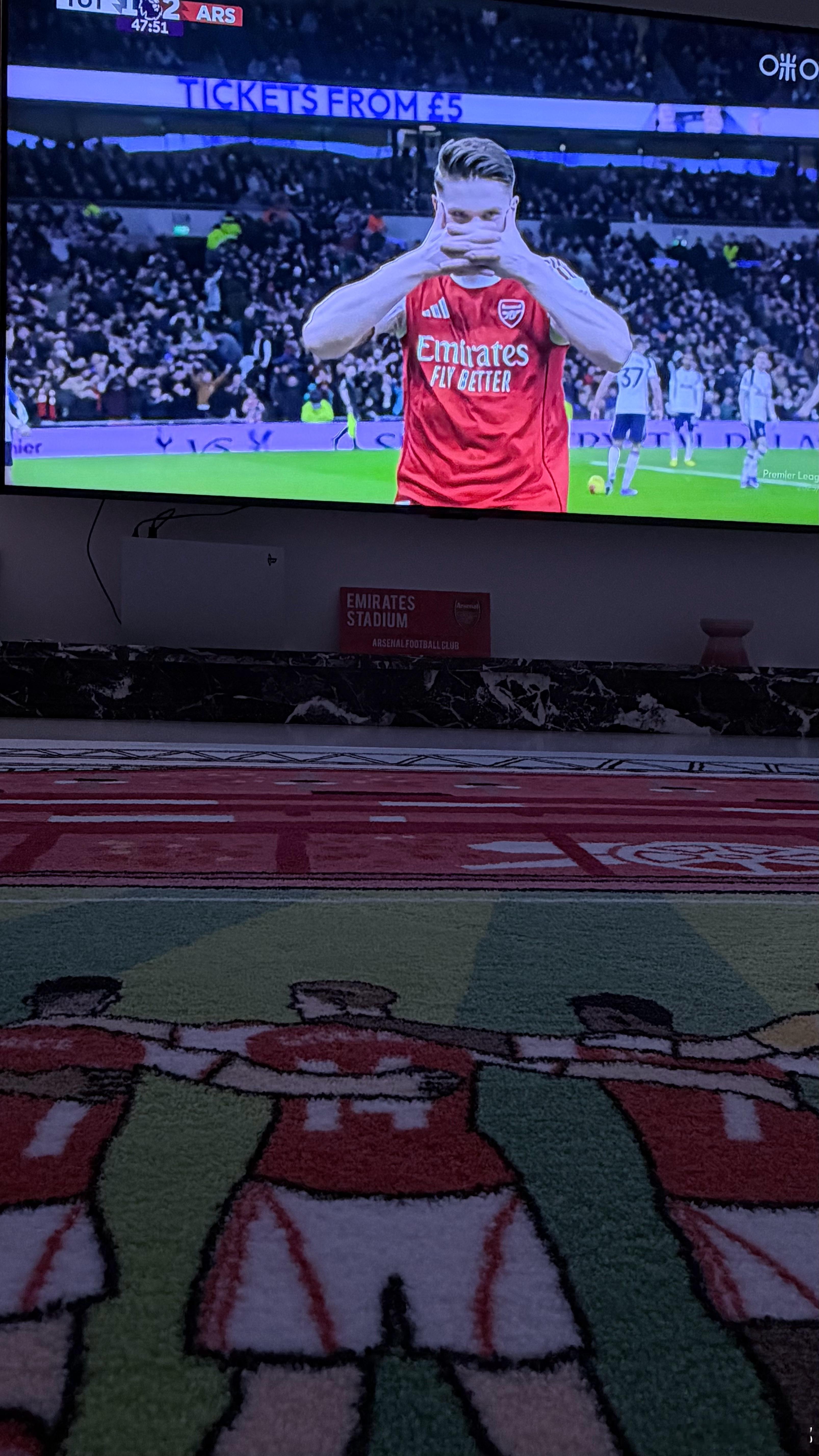 进球方式和第一回合如出一辙打漏他的弧顶阿森纳热刺vs阿森纳