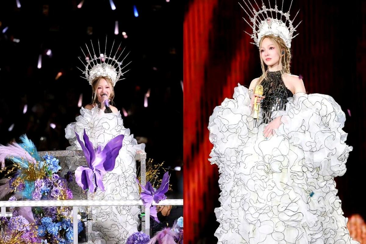 张韶涵你给别人留条路吧
她在长沙演唱会穿上那身童话公主裙，就那么站在花丛里，让每