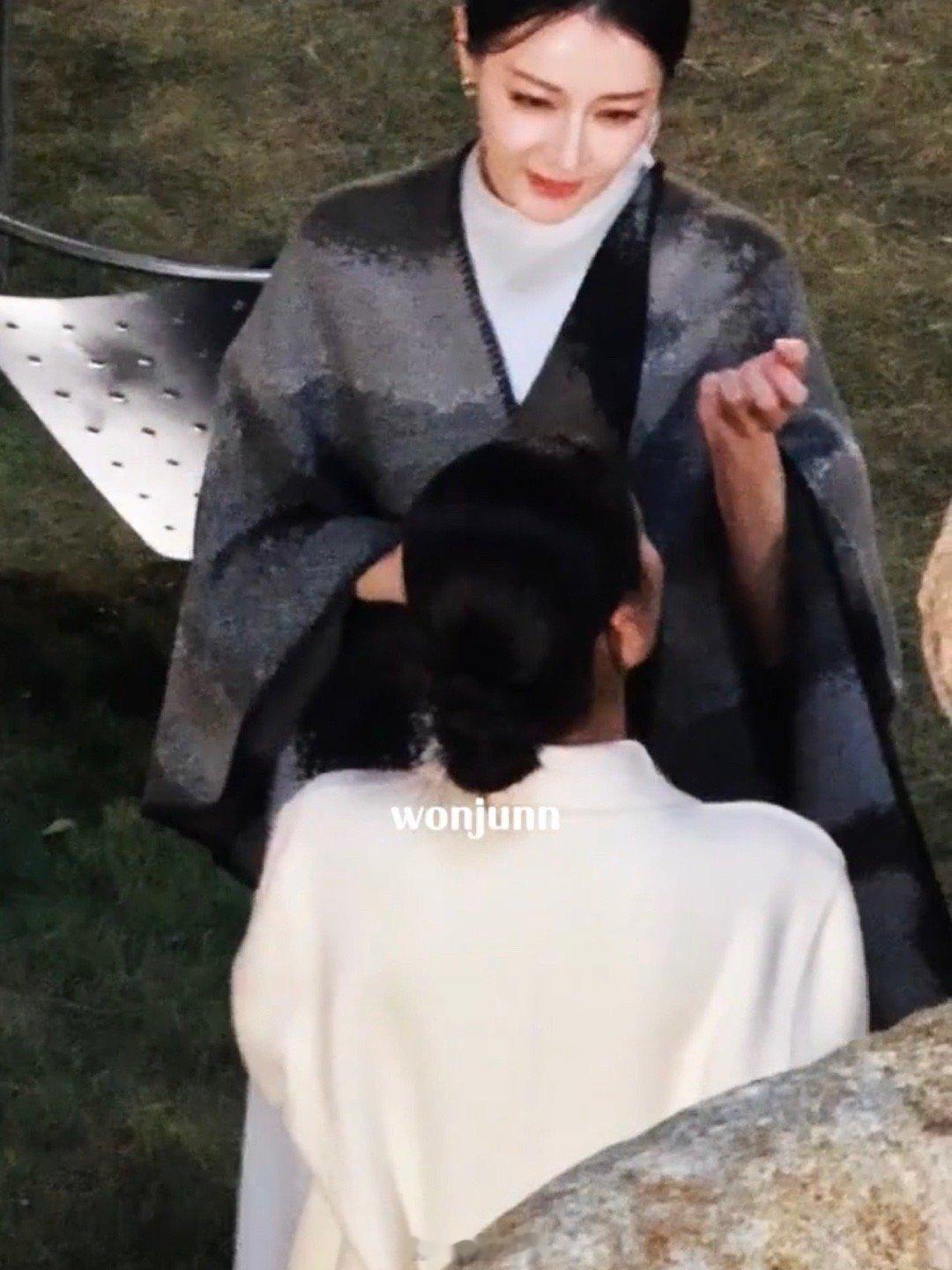 迪丽热巴《虽然不能同时拥有一切》人设不简单呐。没想到热巴和疯批美人的配适度这么绝