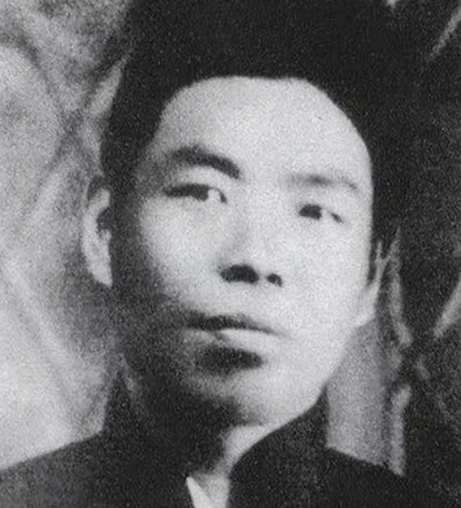 黄埔一期唯一被开除的学员，后成为我军高级干部，蒋介石记恨了一辈子。

1951年