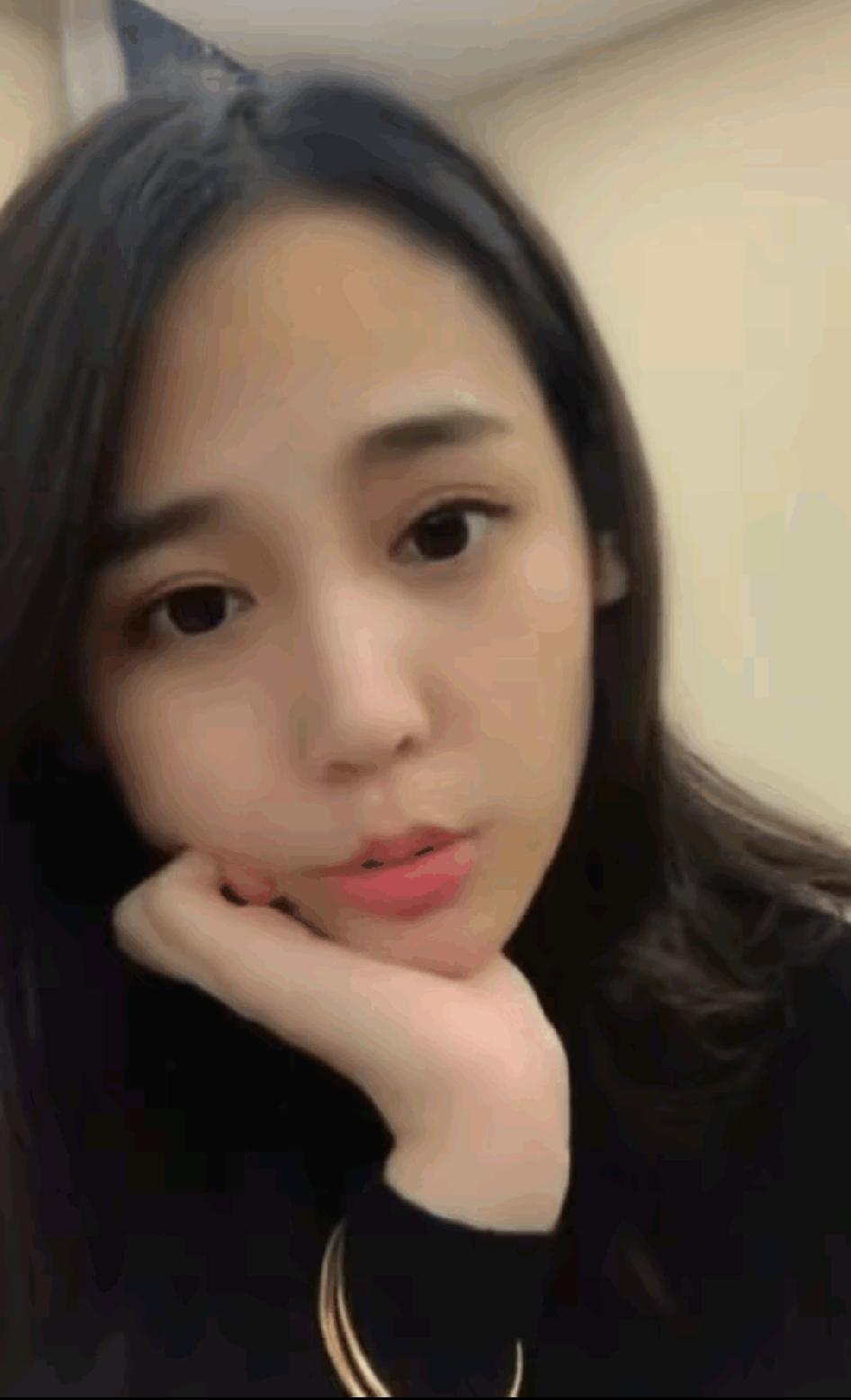 魏莹那案子里，没有无辜的人。

  男人就是想用钱买女色，他得知对方有家有口，还