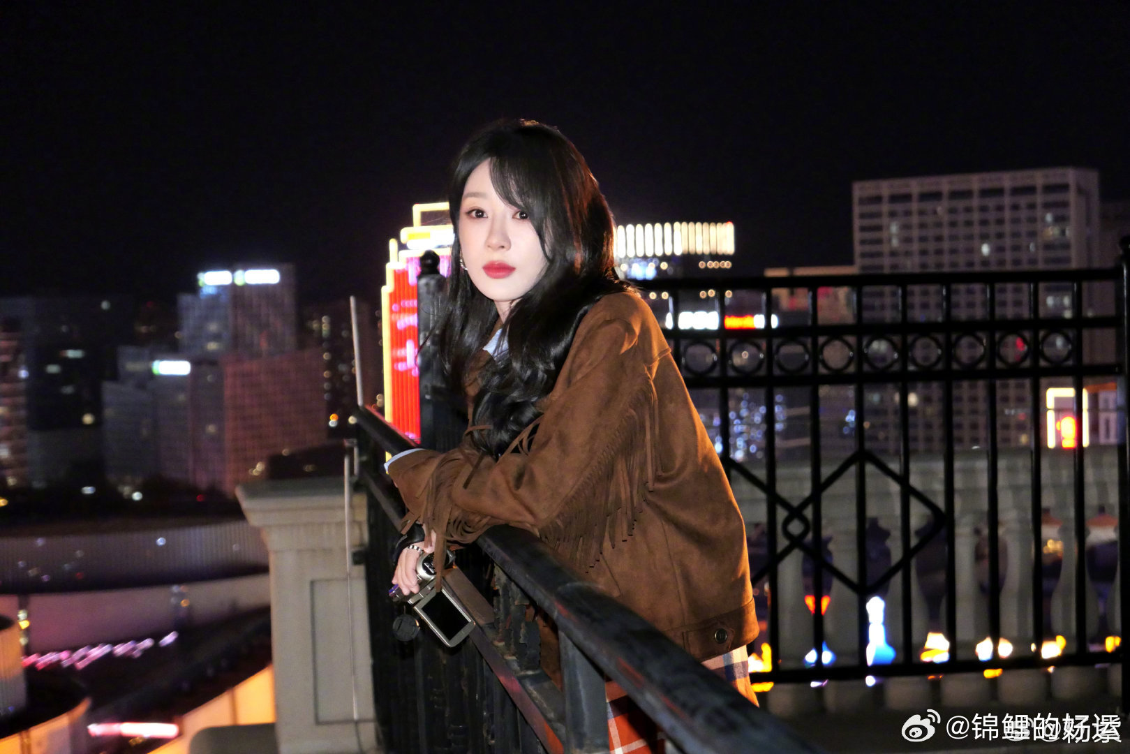 杨紫[超话]杨紫风里的秋天杨紫风里有秋天 ​杨紫美照营业啦！风里有秋天的味道啦！
