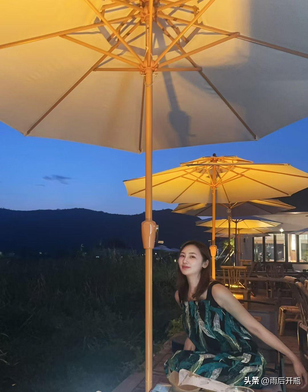 听说今晚有月全食，还能看到红月亮，先占个地方…