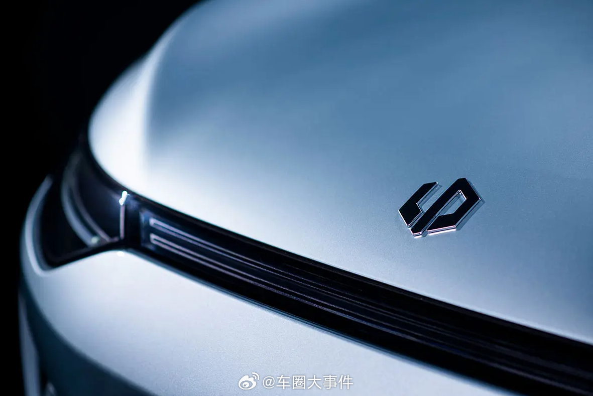 零跑朱江明等再次增持公司股份 4月1日，零跑汽车发布自愿公告，公司创始人、董事长