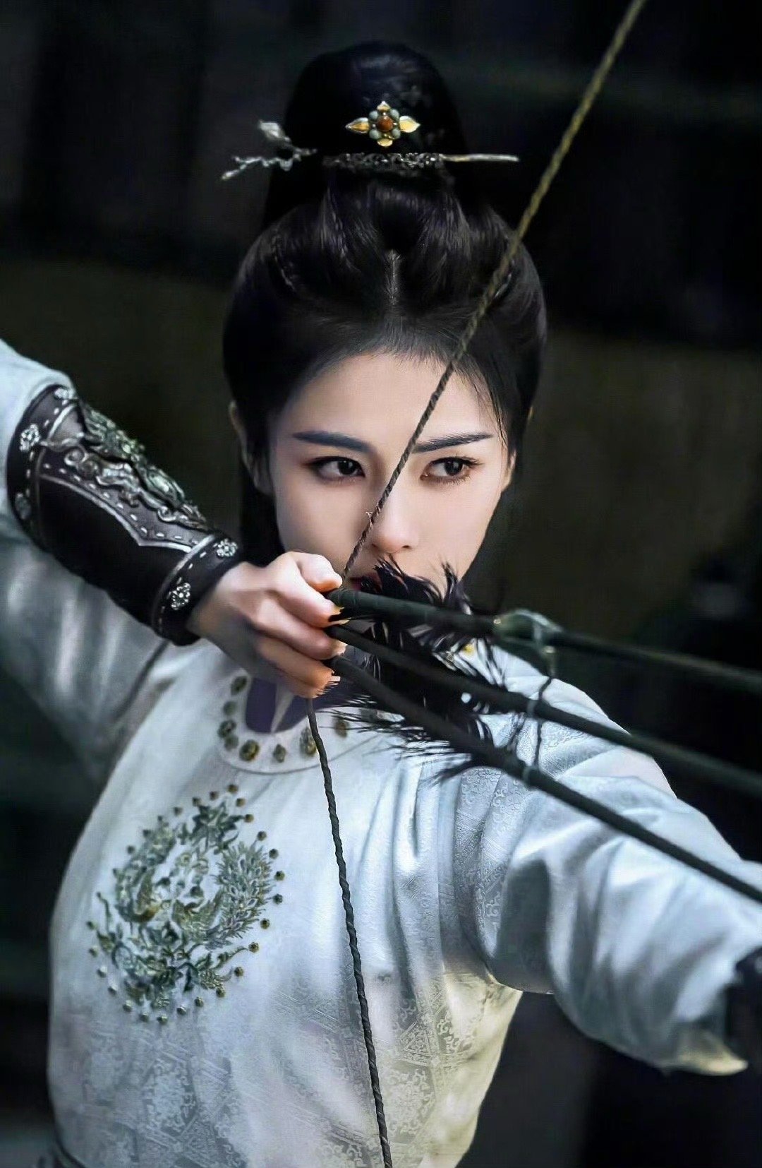 白鹿破万万万万唐宫奇案 数据不会说谎！白鹿四部破万剧的实绩，是对她努力与实力的最