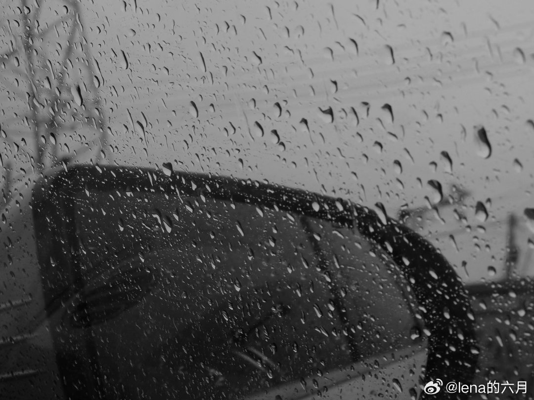 一早的雨🌧️ 
