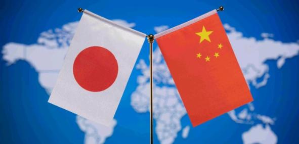 日本前航空幕僚长田母神俊雄声称，中国时代已然终结！

一个日本退休军官，最近说了