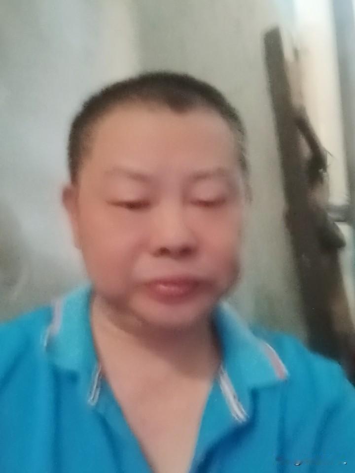 真心话茶局人老了最好的心态是什么?放过儿女，放过自己，最后放过世界。
得体地退出