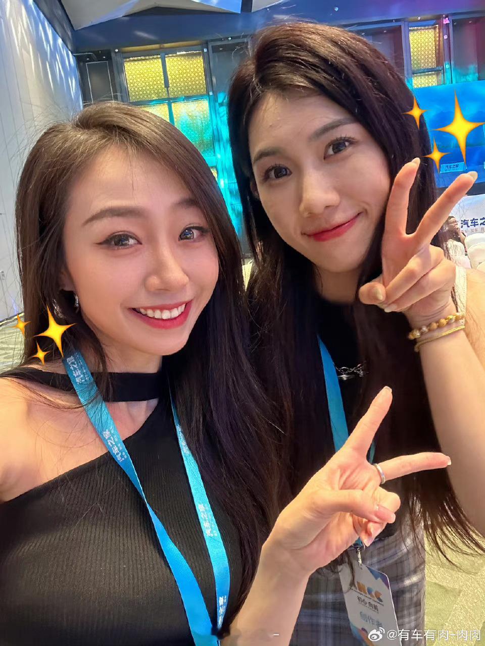 一点点车展随手拍的合集好热好热的一届车展但我还感冒了[苦涩]这会飞机闪现回湖北一