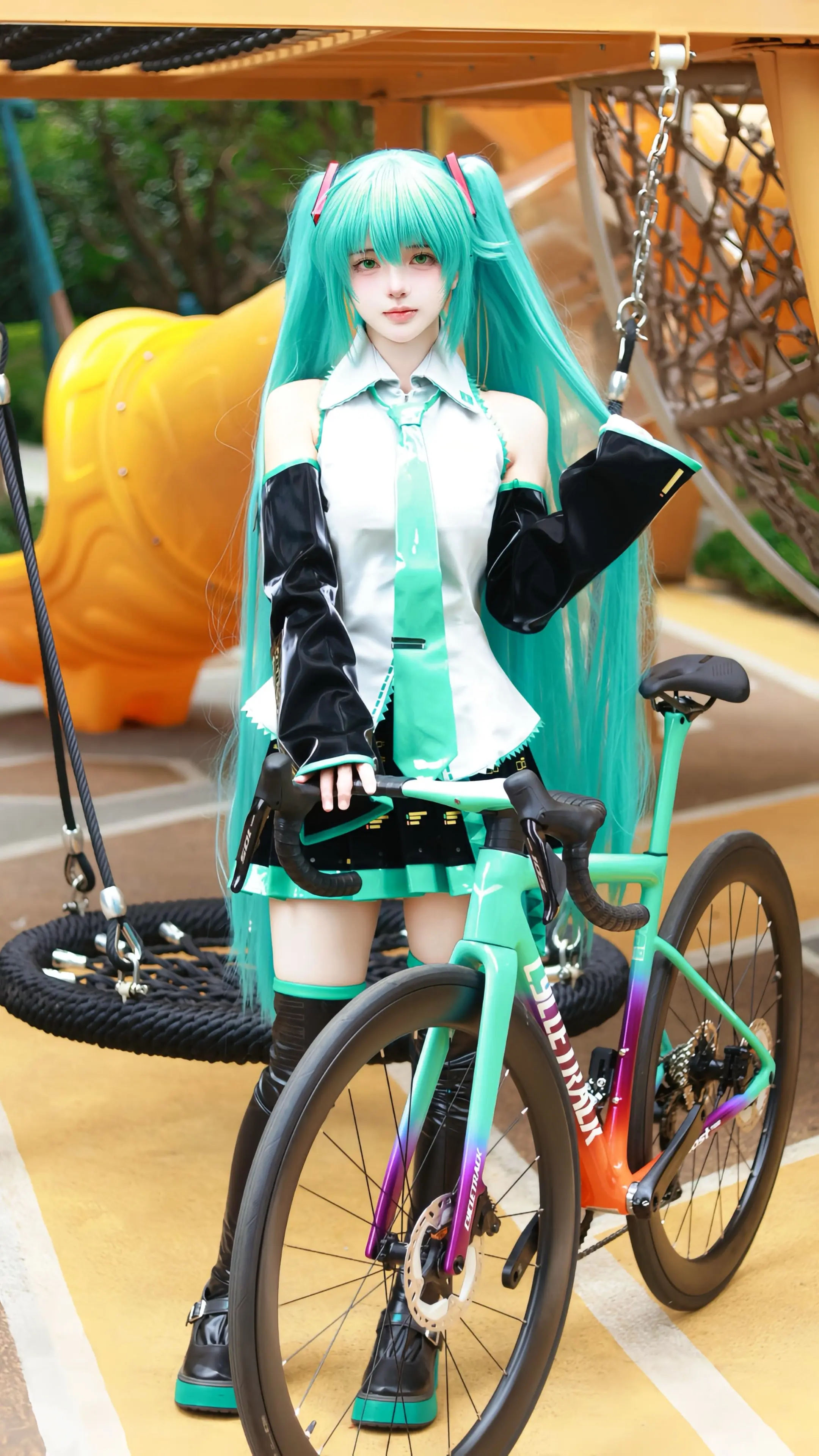 评论区抽一个。初音未来同款配色车来着