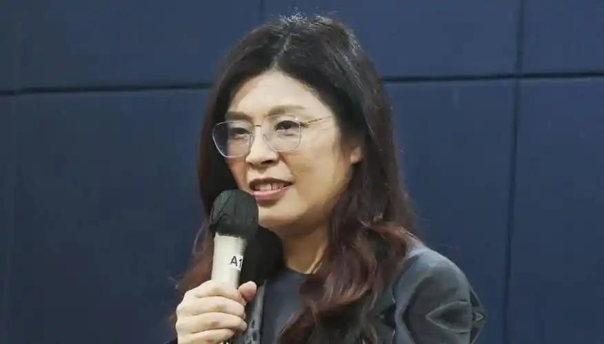 吴子嘉炮轰郑丽文访陆：别自我封神！国民党内斗+大陆标准大变

麻烦看官老爷们右上