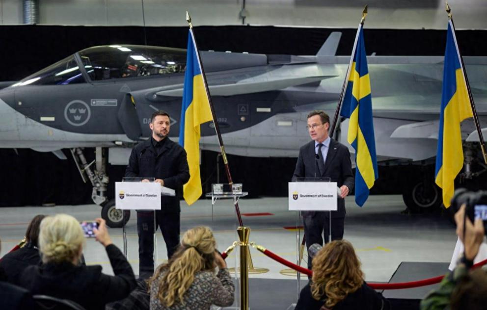 大手笔，瑞典真的比美国更阔绰，100多架四代半JAS-39 “鹰狮”战斗机将武装