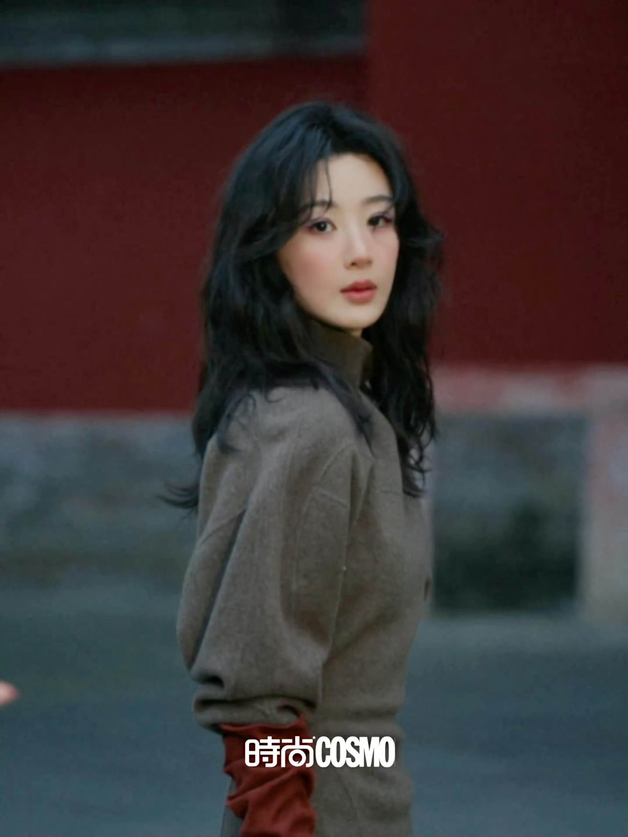 杨紫 时尚COSMO 9月刊封面预告，好潦草的策划…杨紫COSMO金九封面杨紫c