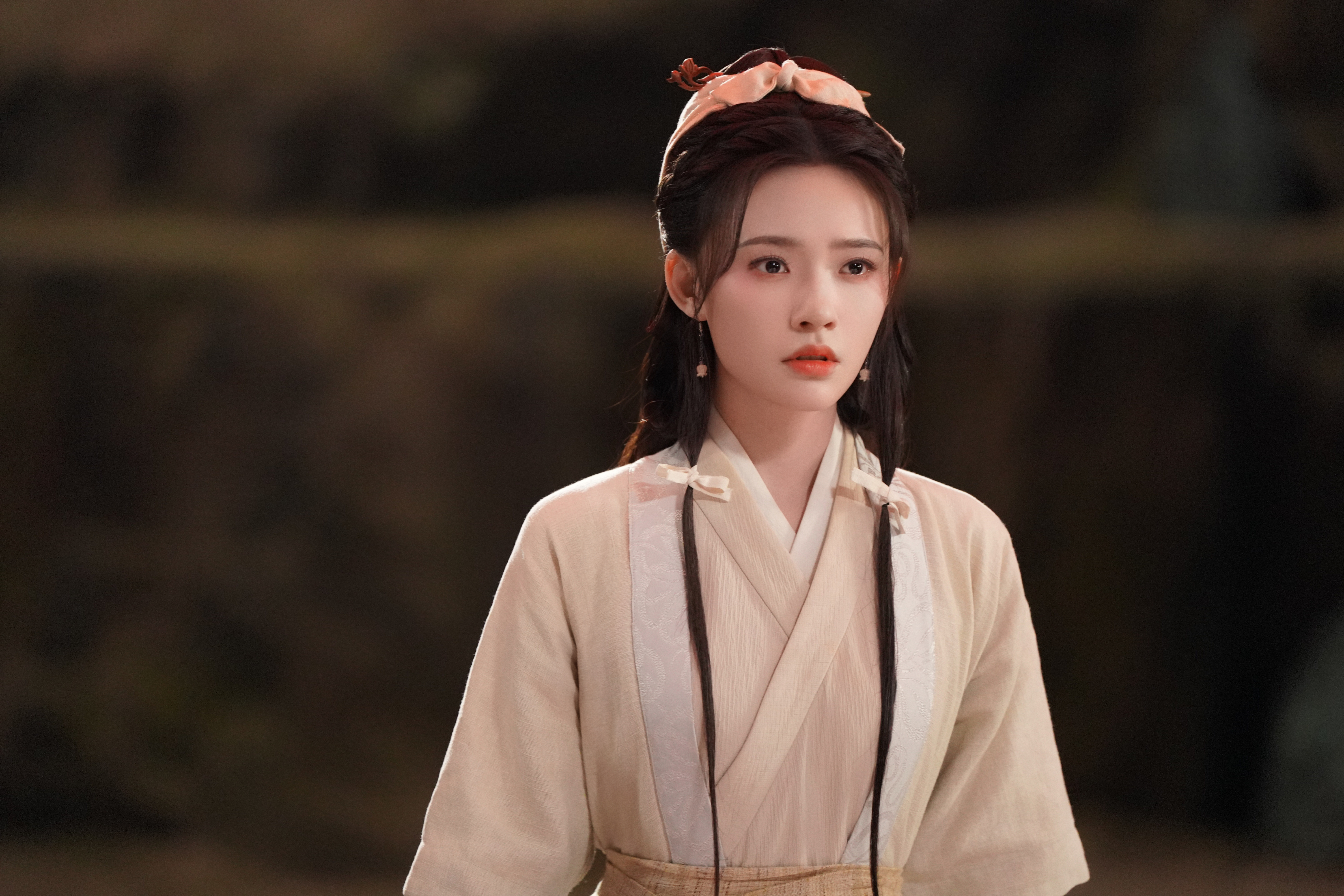 期待很久的田园风造型终于来啦～～～觉得阿谁还是越素越美的🍃🍃🍃 《水龙吟》