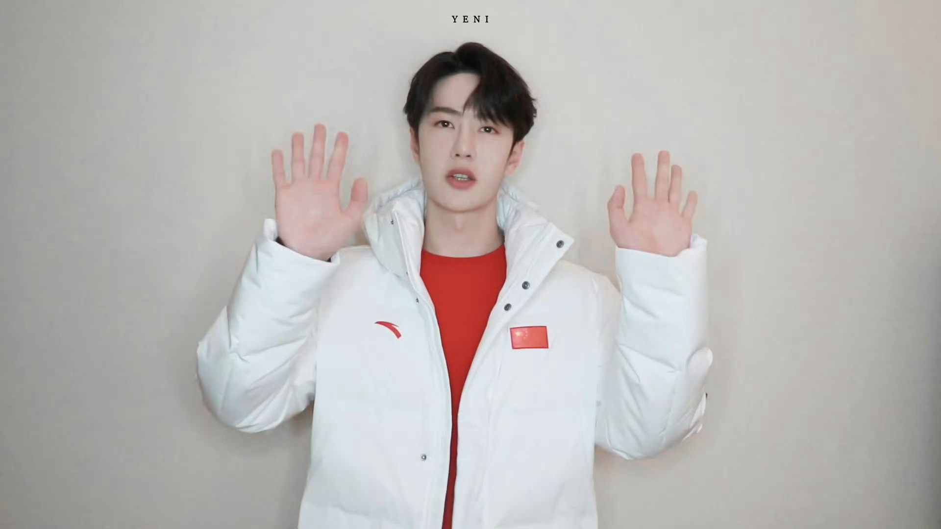 博博是白里透红的奶团子🍡 