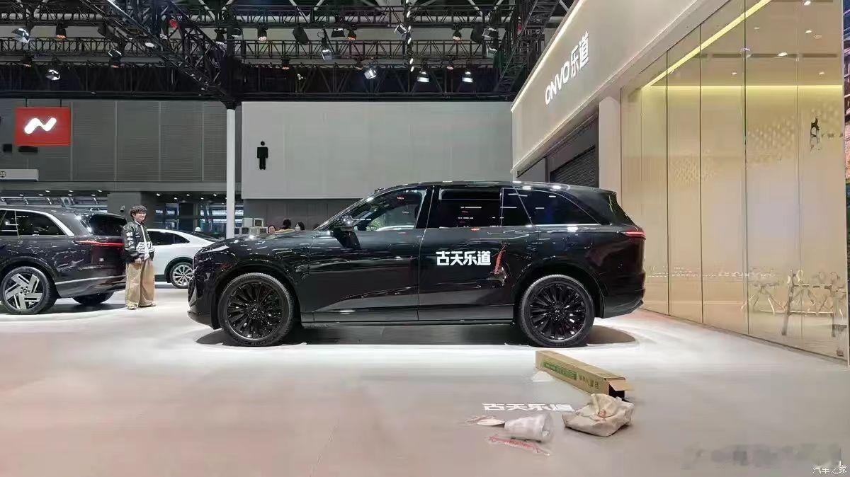 是他 是他 就是他我们的朋友小过过