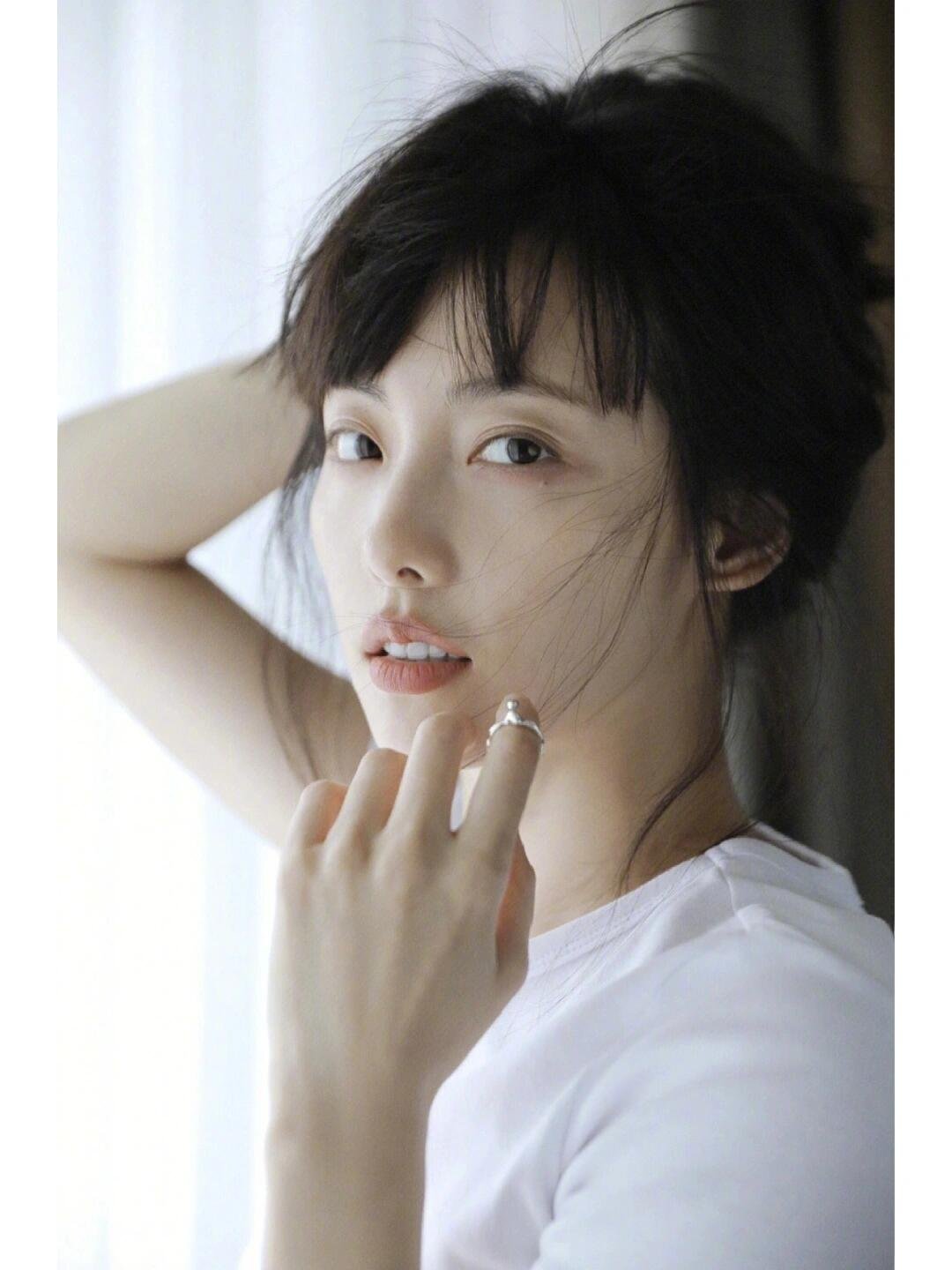 放眼现在内娱，除张嘉倪没有这类型的美女吗 