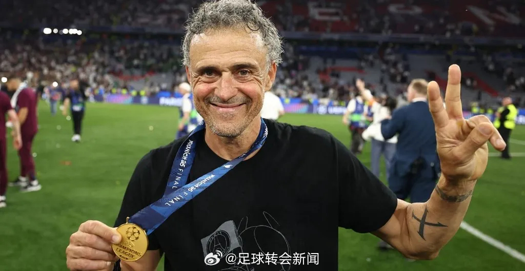 i paper消息，恩里克将拒绝执教曼联的机会选择和巴黎续约，他当下的合同202