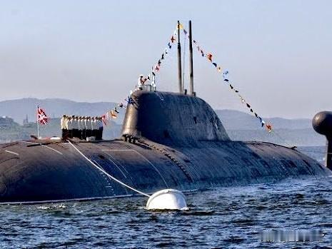 印度花20亿美元耗时10年学习造核潜艇，这就是印度租赁俄罗斯核潜艇的真实目的。