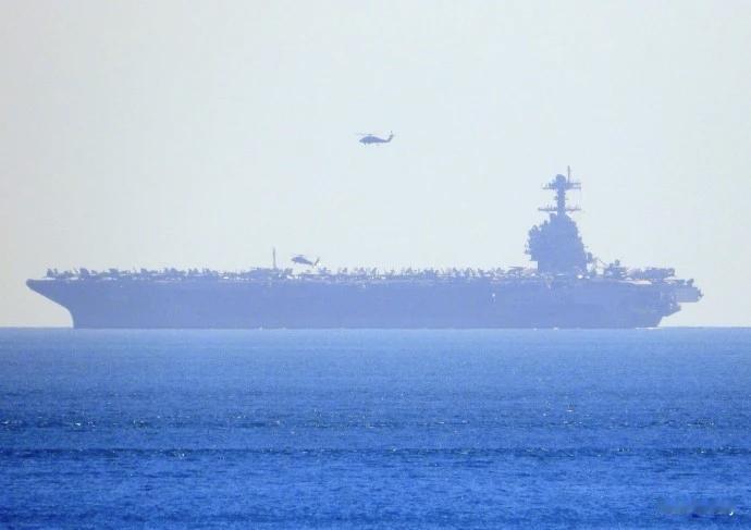 2月22日，据社交网站报道，昨天，美国福特号航母前往中东通过直布罗陀海峡，携带好