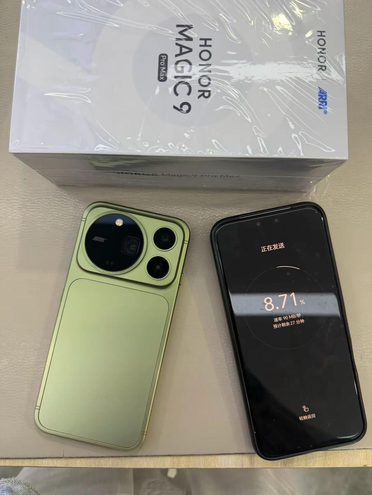 荣耀Magic9ProMax真机曝光预热了这么长时间容易Magic9 Pro M