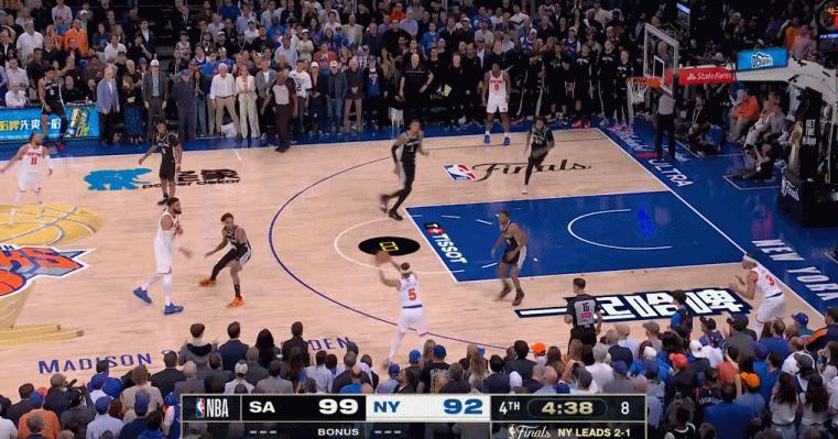 只差4分了，尼克斯主场全疯了，值回票价。NBA