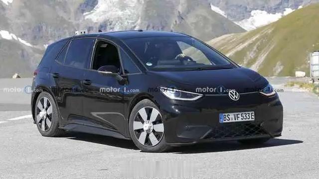 #新能源汽车# 【大众ID.3 GTX实车谍照曝光，或将采用双电机驱动】近日，从