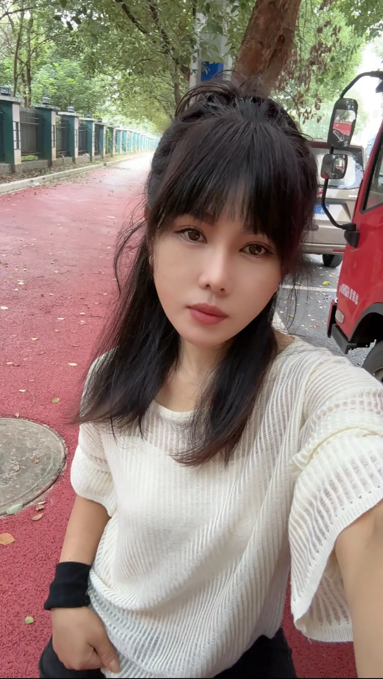 曾经的老板，如今为生计发愁，83年我44岁，一次意外让一切归零，求职时...