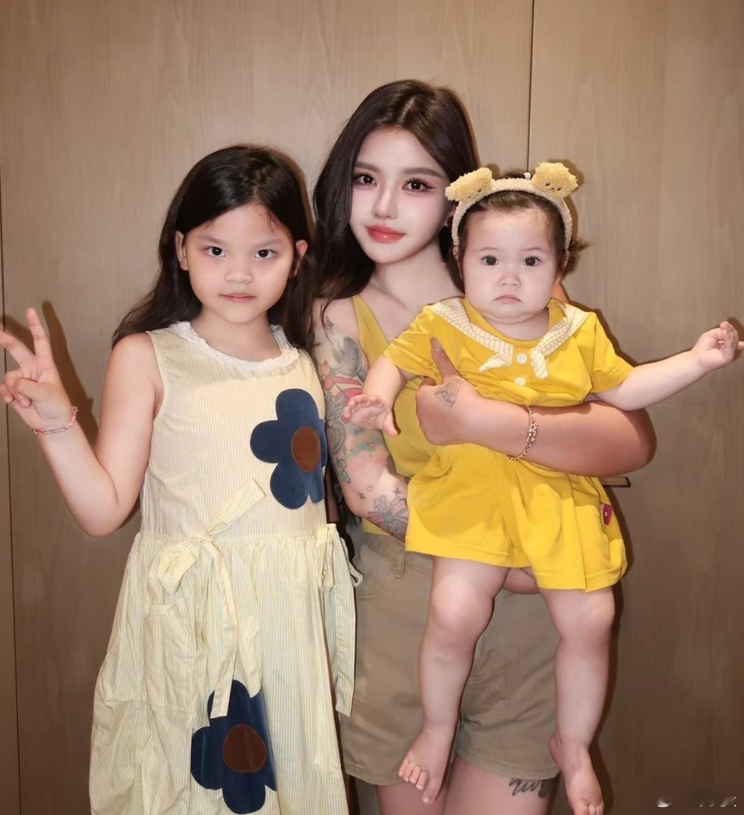 韩安冉请大家不要攻击小猪妹真害怕小猪妹成为第二个韩安冉[可怜][可怜][可怜]小