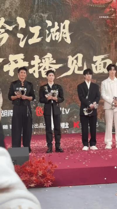 玄侠剧《水龙吟》开播即引爆热度，收视登顶同时段第一，海外版权单集超百万美元。罗云