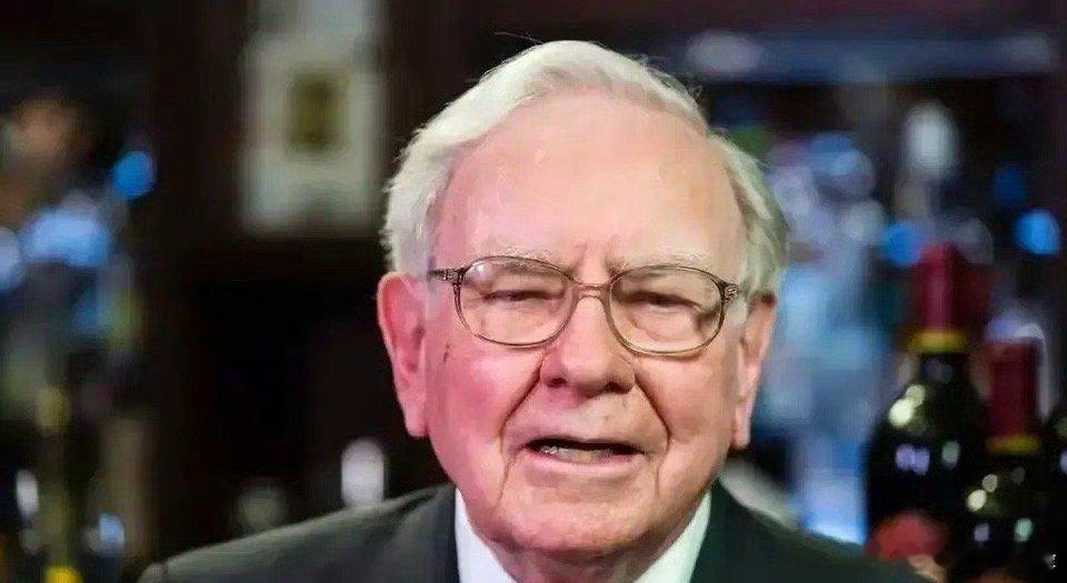 巴菲特在伯克希尔・哈撒韦股东大会上表示，伯克希尔现金数量确实是相当高，但好的机会