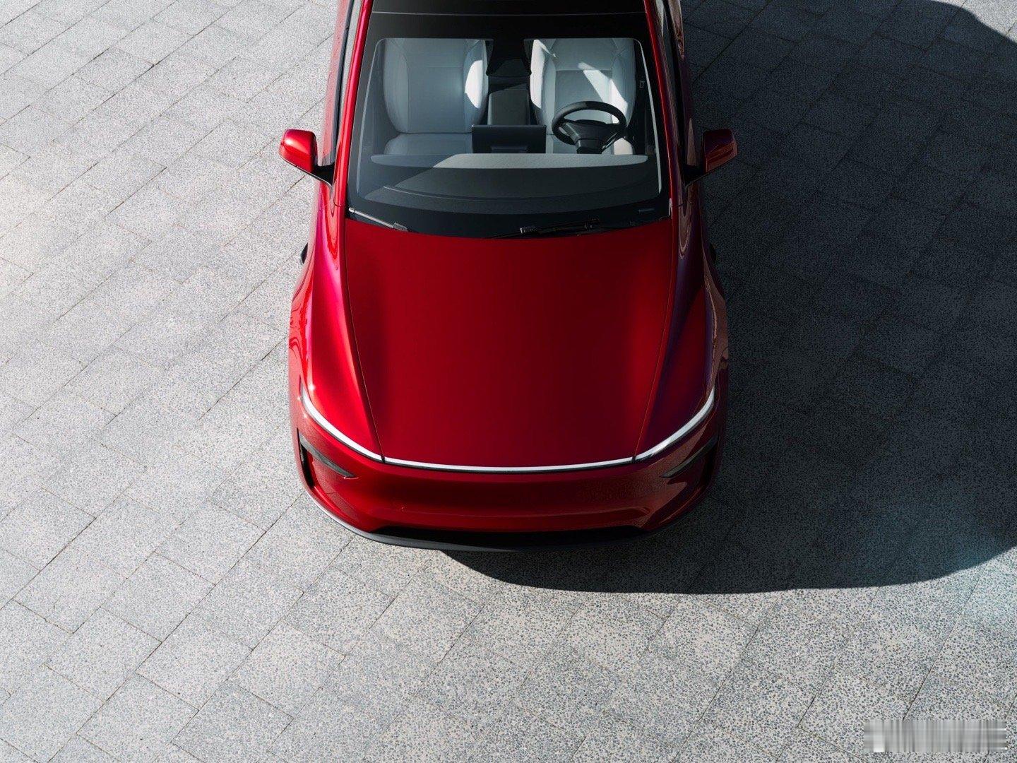 官方出品特斯拉焕新Model Y烈焰红！ ​​​
