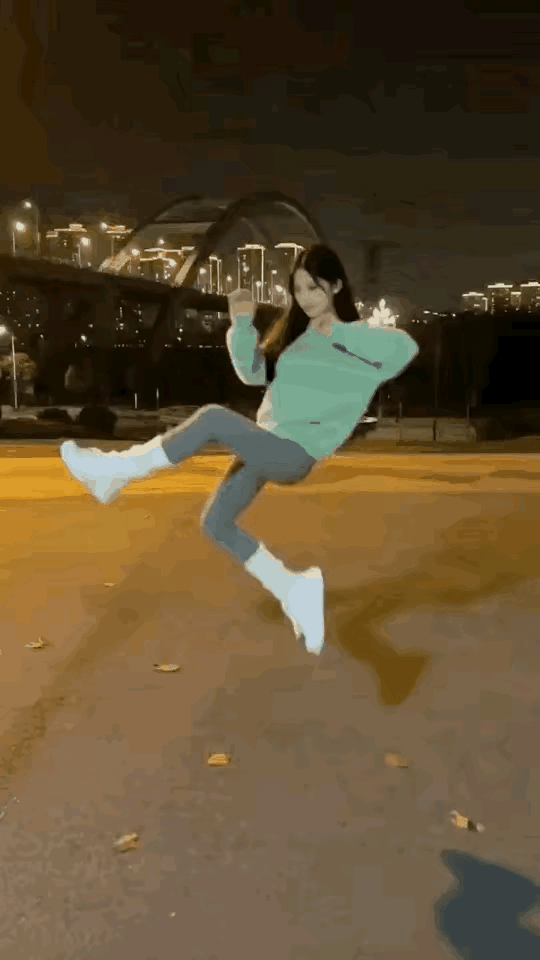 回旋踢踢毽球 见见回旋踢 少女回旋踢 青花瓷回旋踢 腾空弹腿踢 回旋球 弹踢练习