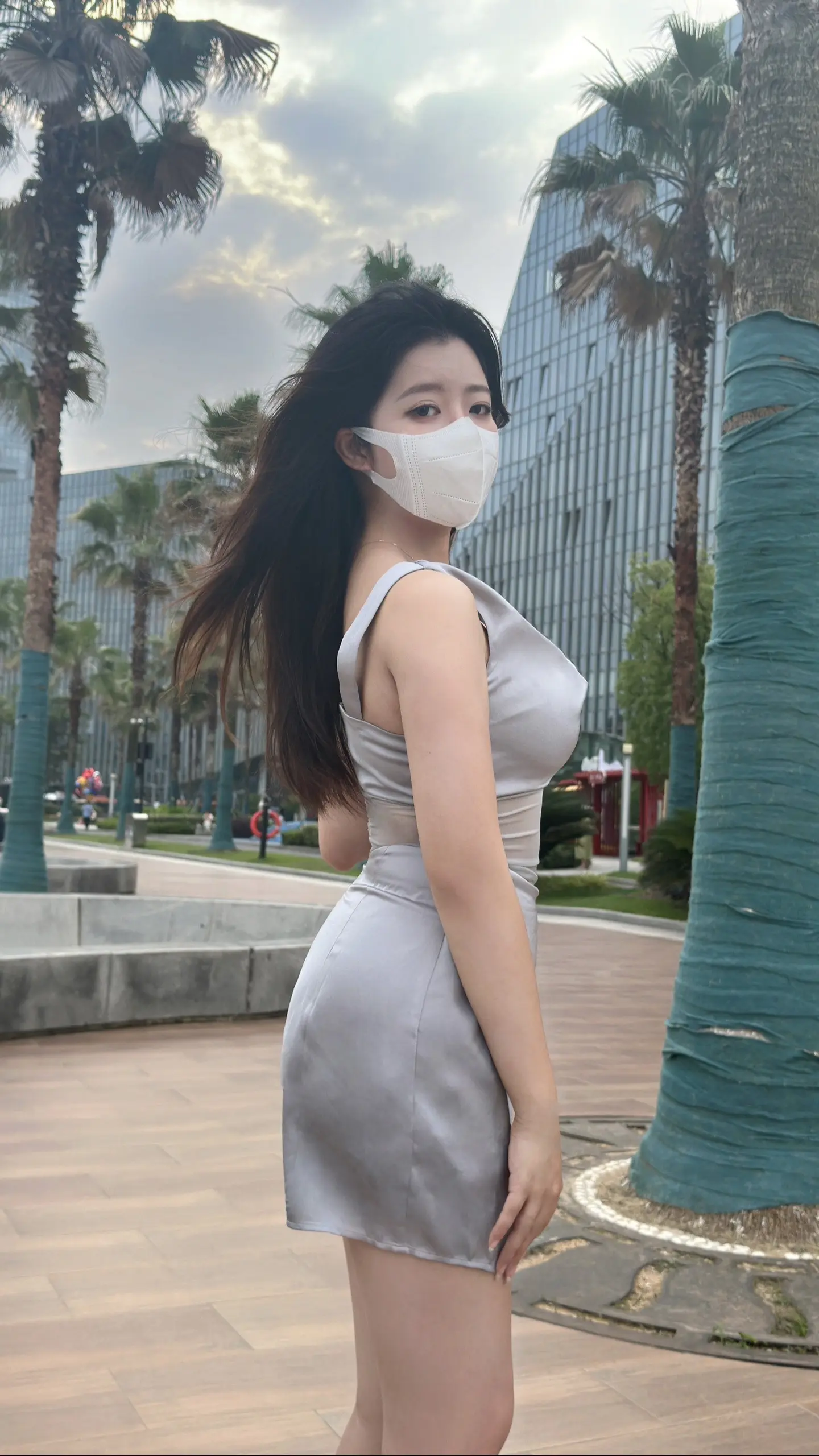 于是我驻足