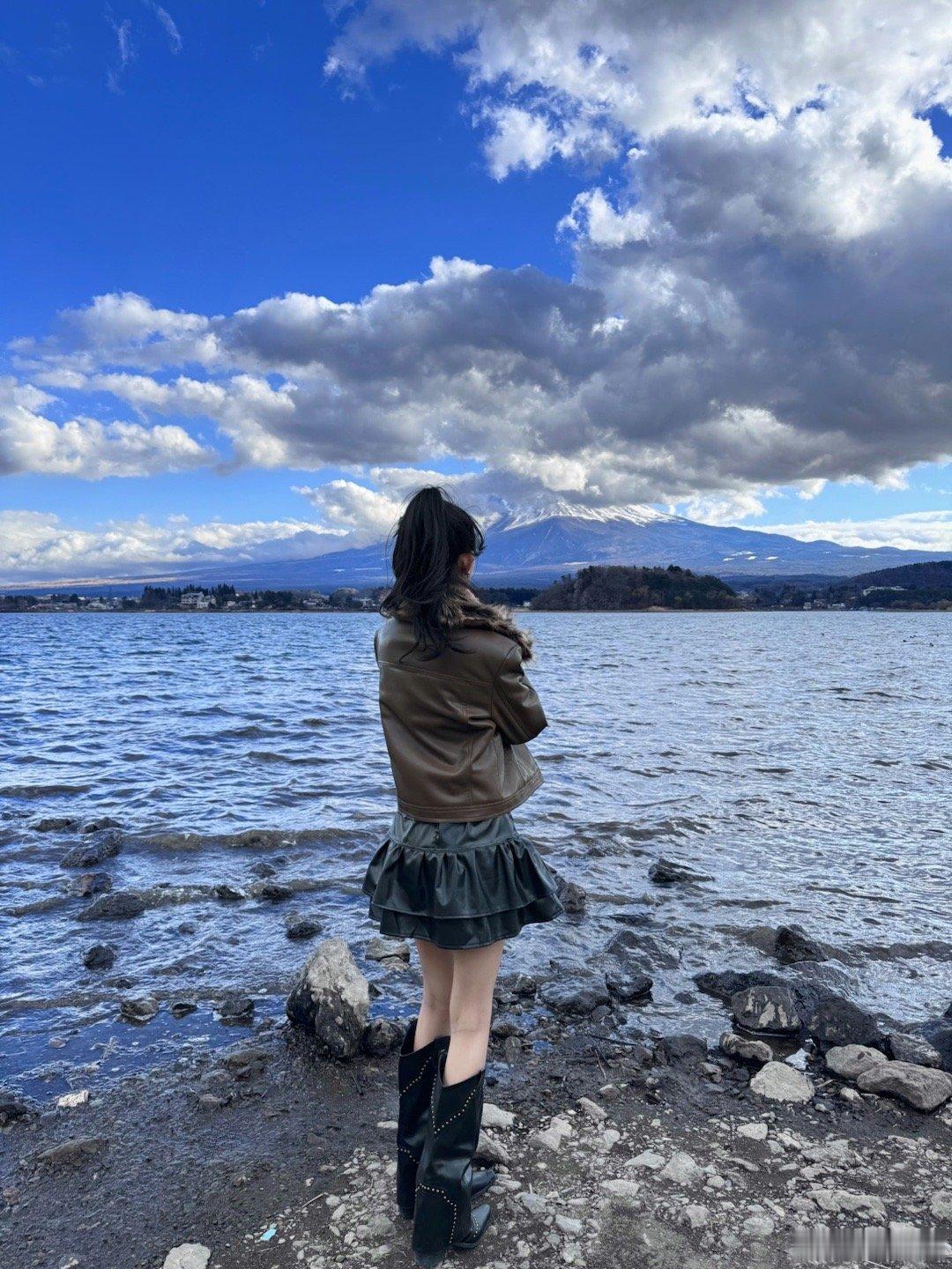 回顾最近好像一直在路上自由自在的出发成了最有意义的事但每个月都会有#大姨妈# 的