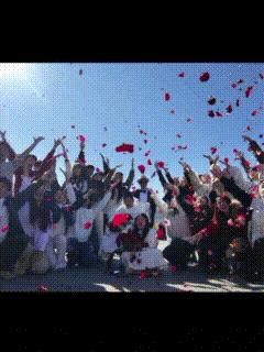 “破防了！”云南昆明，博主为盲人老夫妻补拍婚纱照，一切调整好，准备开拍时，不料，