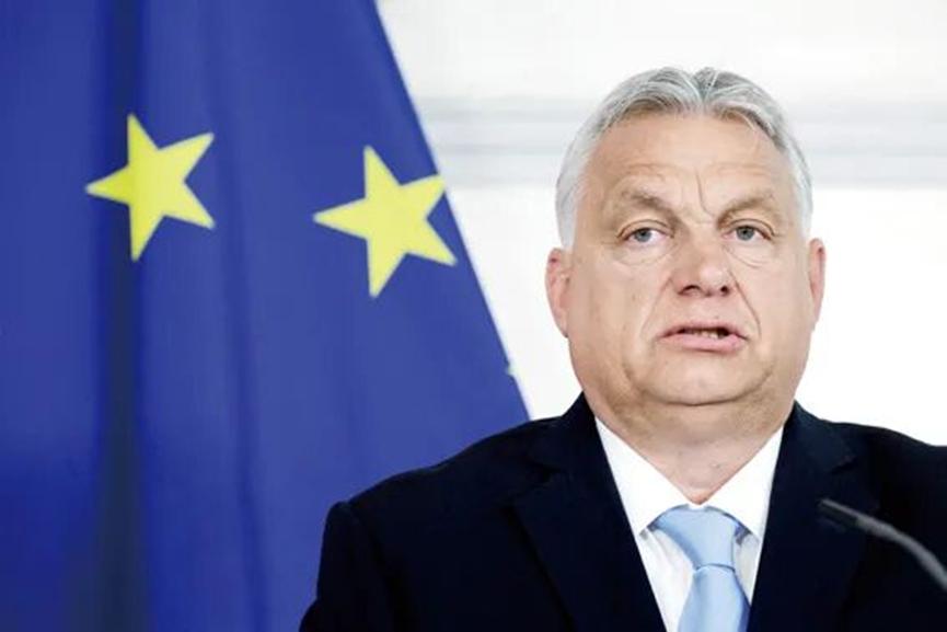 既然欧尔班认为真正的威胁是欧盟，不是俄罗斯，那为什么他不直接加入俄罗斯呢！
 