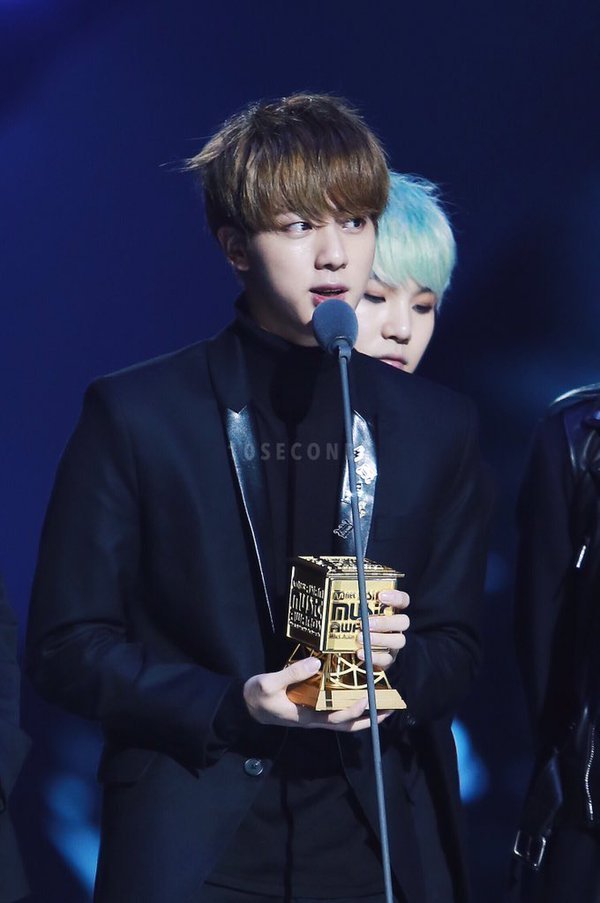 151202 MAMA 漂亮大小姐颁奖金硕珍