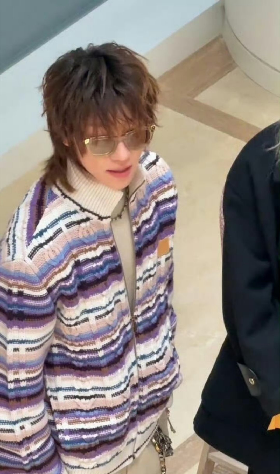 徐明浩怎么把鲨鱼挂裤子上了徐明浩在时尚方面果然从来没让人失望过 