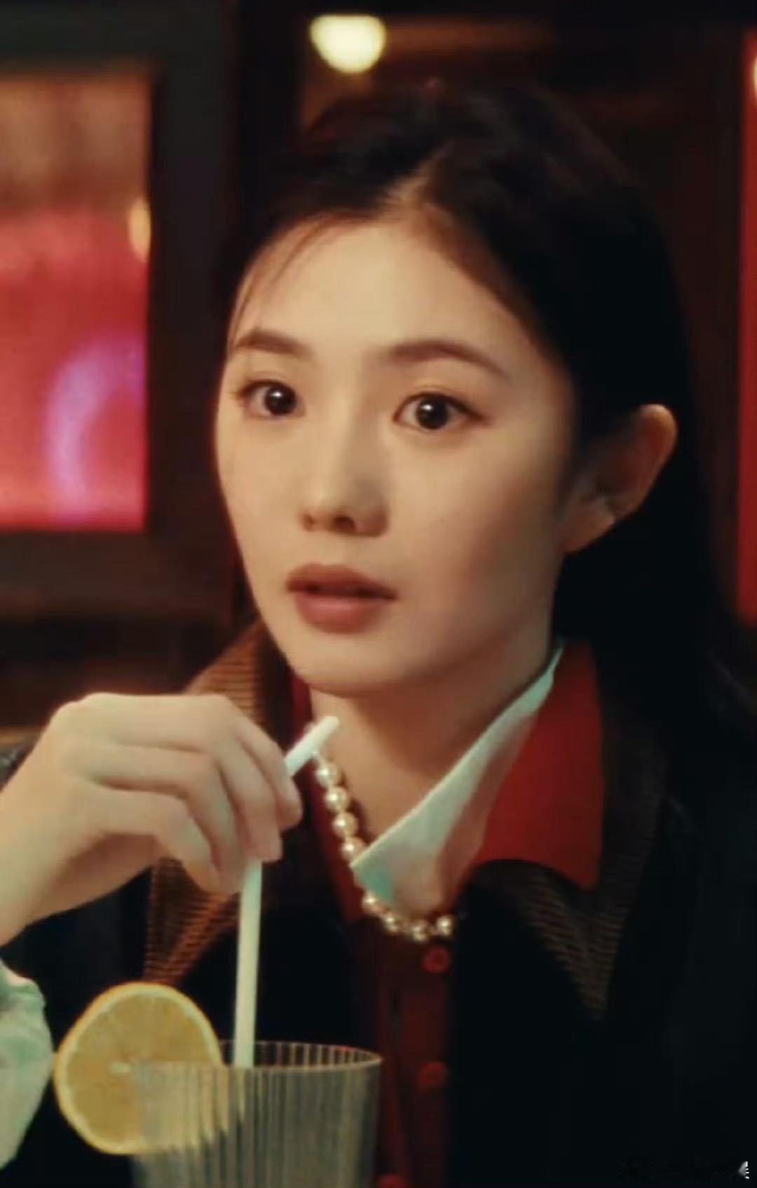 刘浩存新年红衣造型  刘浩存红衣新年大片 刘浩存这次新年红衣造型真的惊艳到我了！