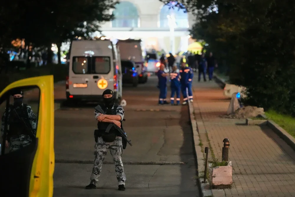 女子携带炸弹在莫斯科一家餐厅附近爆炸，3人死亡21人受伤 亚太日报 丹...