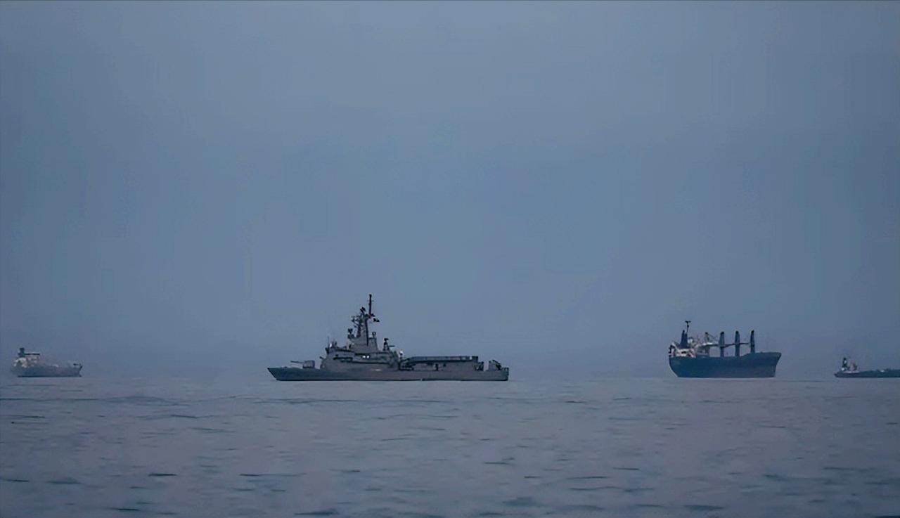 这波操作太打脸了！特朗普高调张罗着要在中东关键航道组护航联盟，本想喊上一众盟友撑