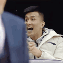 杜锋只能算是小聪明，杨鸣才是大智慧，高情商
杨鸣太狡猾，杜锋中计了！小道消息说：