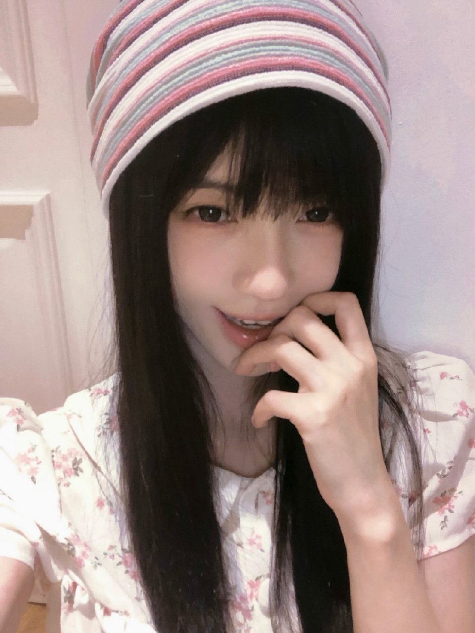 鞠婧祎 jjy鞠婧祎月鳞绮纪 jjy鞠婧祎露芜衣 “我不管你以后会成为谁的太阳，