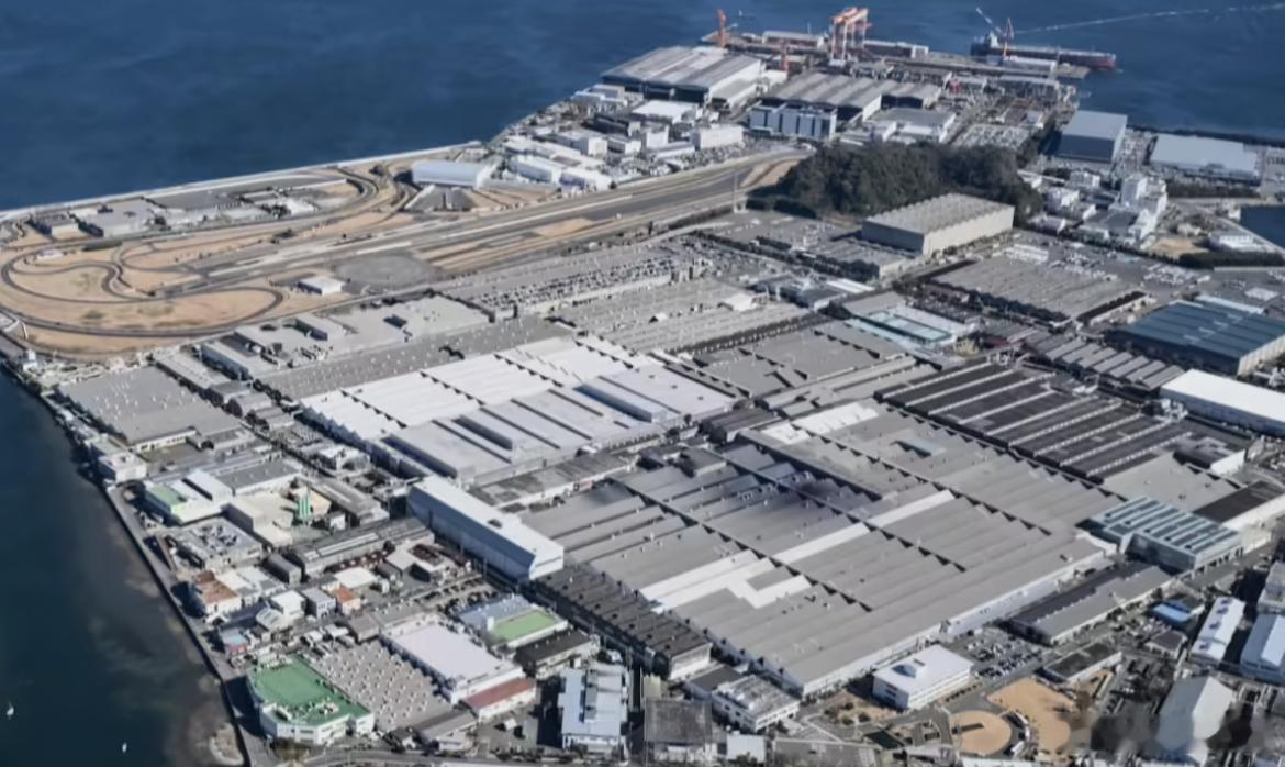 日产汽车和鸿海正在洽谈合作，计划在日本生产电动汽车，这可能会让日产位于神奈川县横