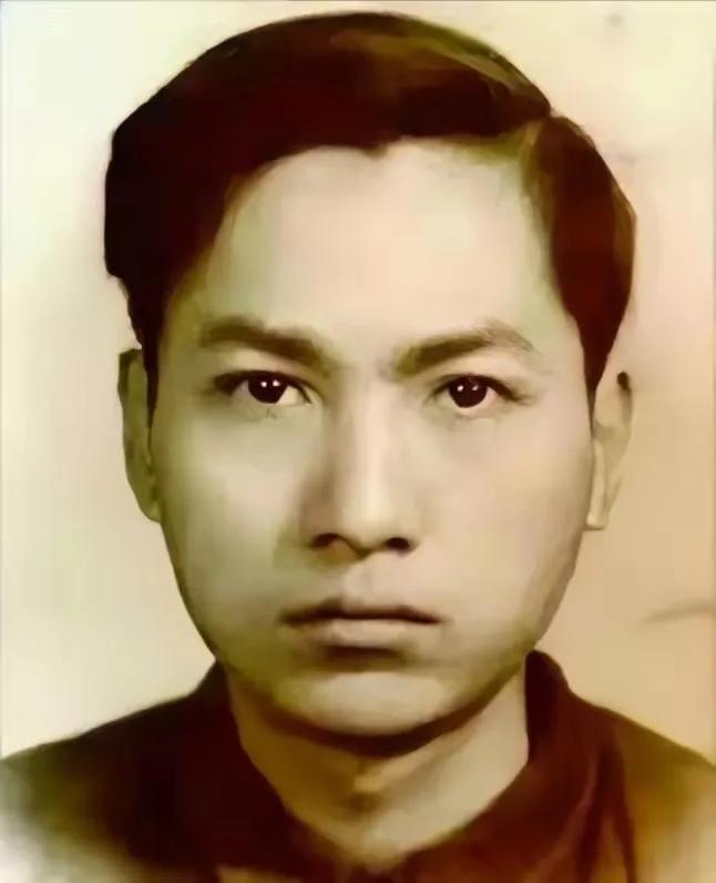 1982年8月15日，著名抗日英雄赵一曼icon的儿子，在家中自缢身亡。他叫陈掖