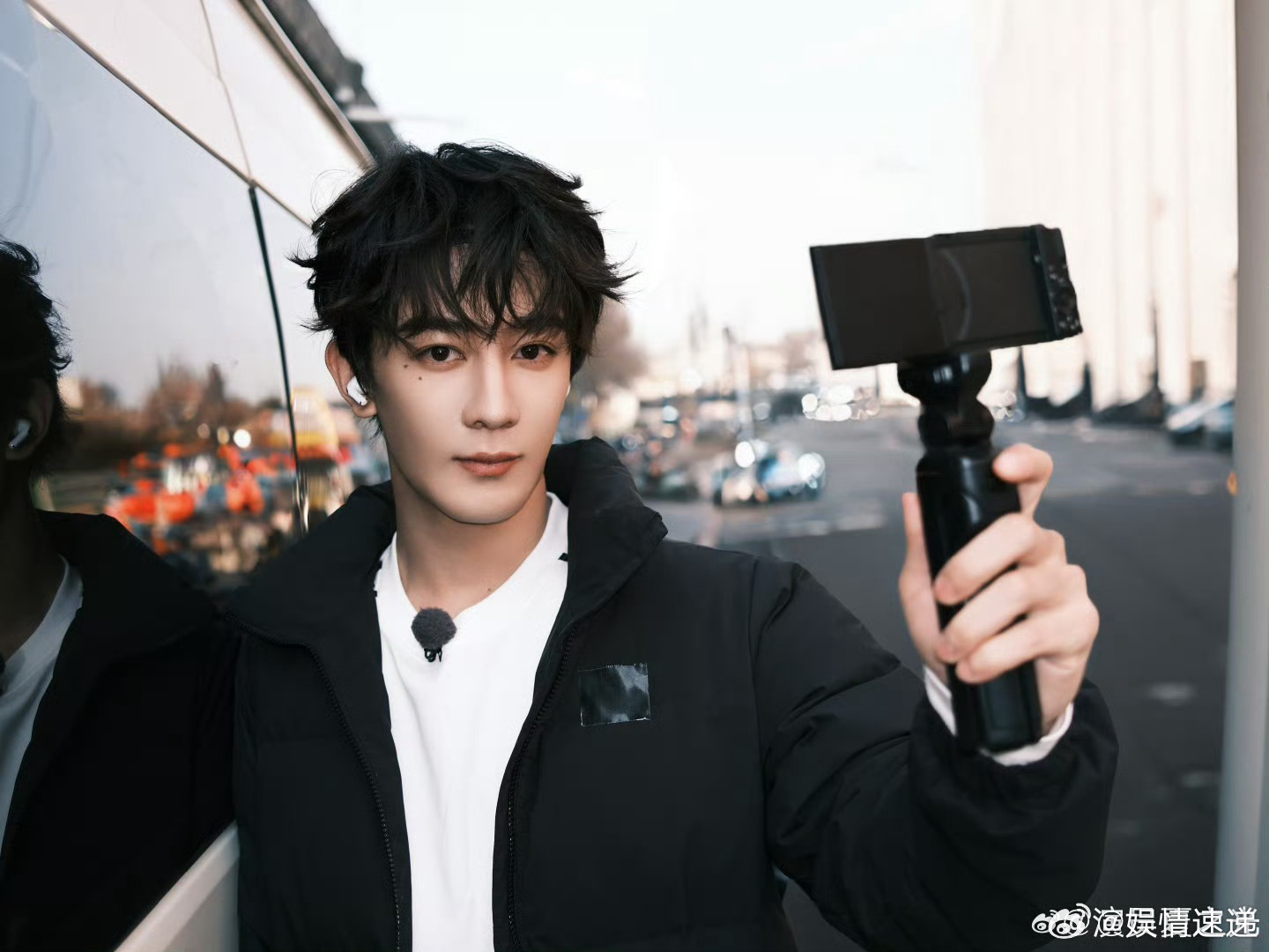 夏之光出道两年每月只有三千元我家那小子事业刚起步就穷到交不起话费，还和家人决裂，