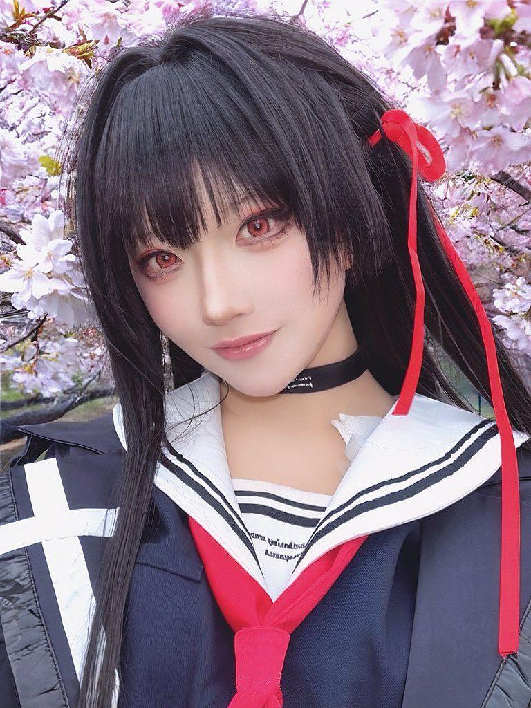 能奶能打的全能姐姐。
