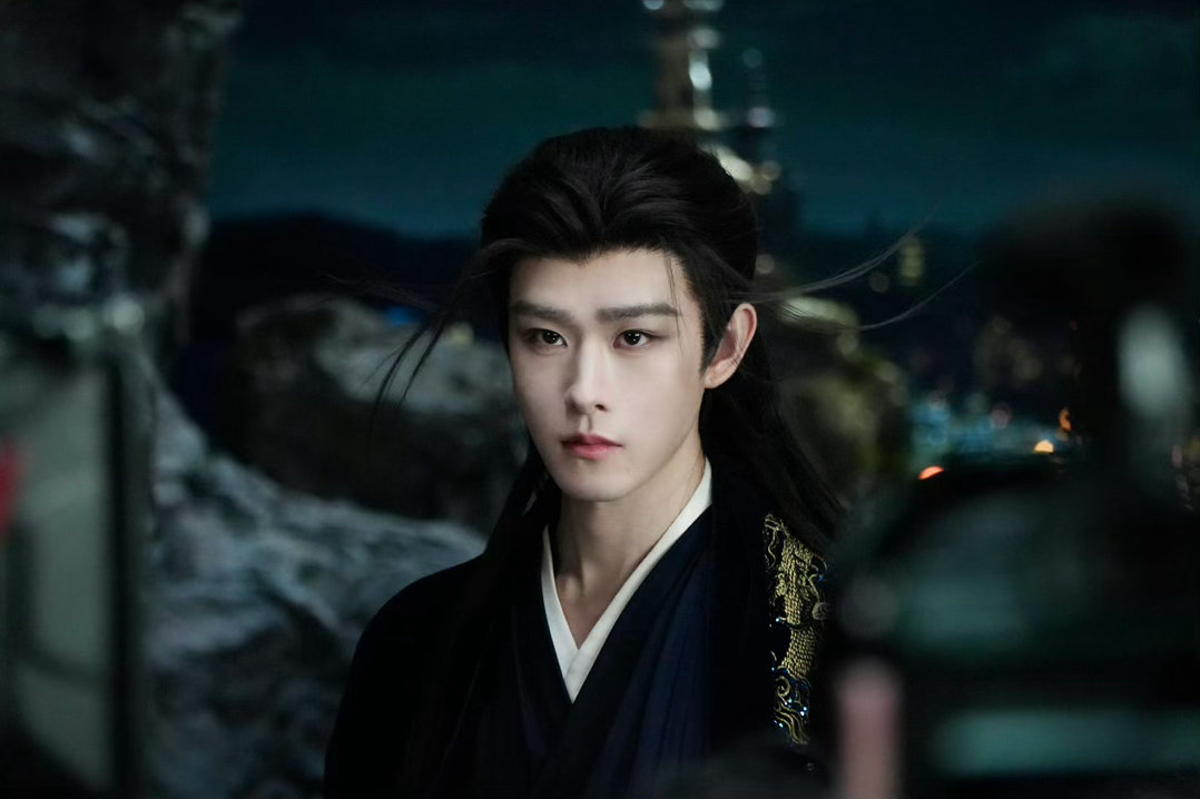 田嘉瑞月鳞绮纪有效播剧田嘉瑞重回钻超 热度与口碑双丰收！饰演的寄灵太可爱太圈粉了