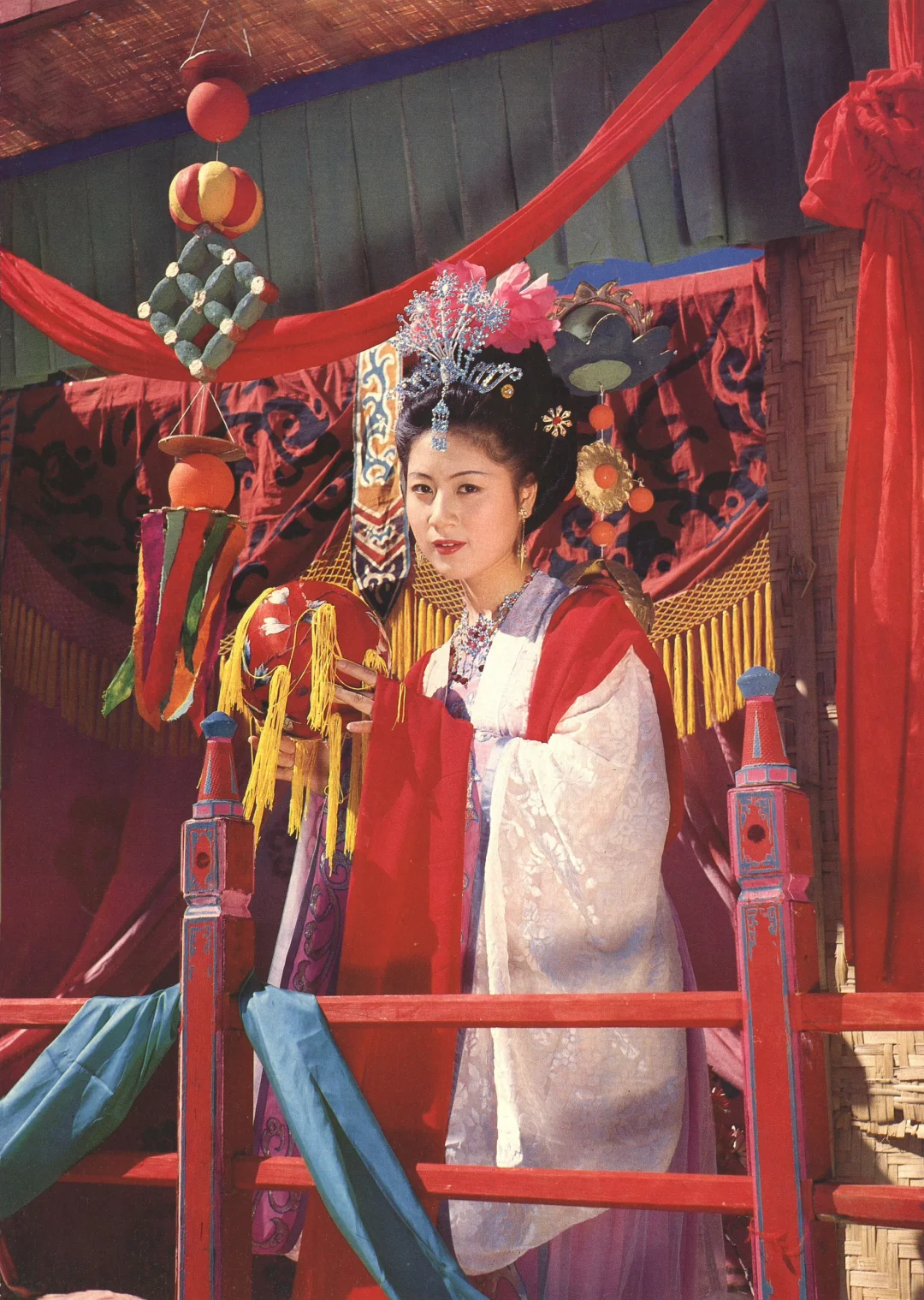 1986年和2024年 都是让国人激动的一年 两个时期的巅峰审美，不管...